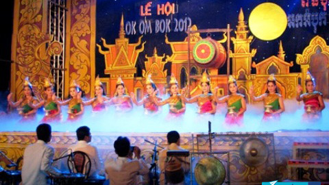 Tưng bừng Lễ hội Ok Om Bok Tại Khu Vực Nam Bộ